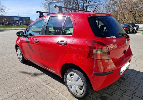 Toyota Yaris cena 12999 przebieg: 222000, rok produkcji 2008 z Warszawa małe 106